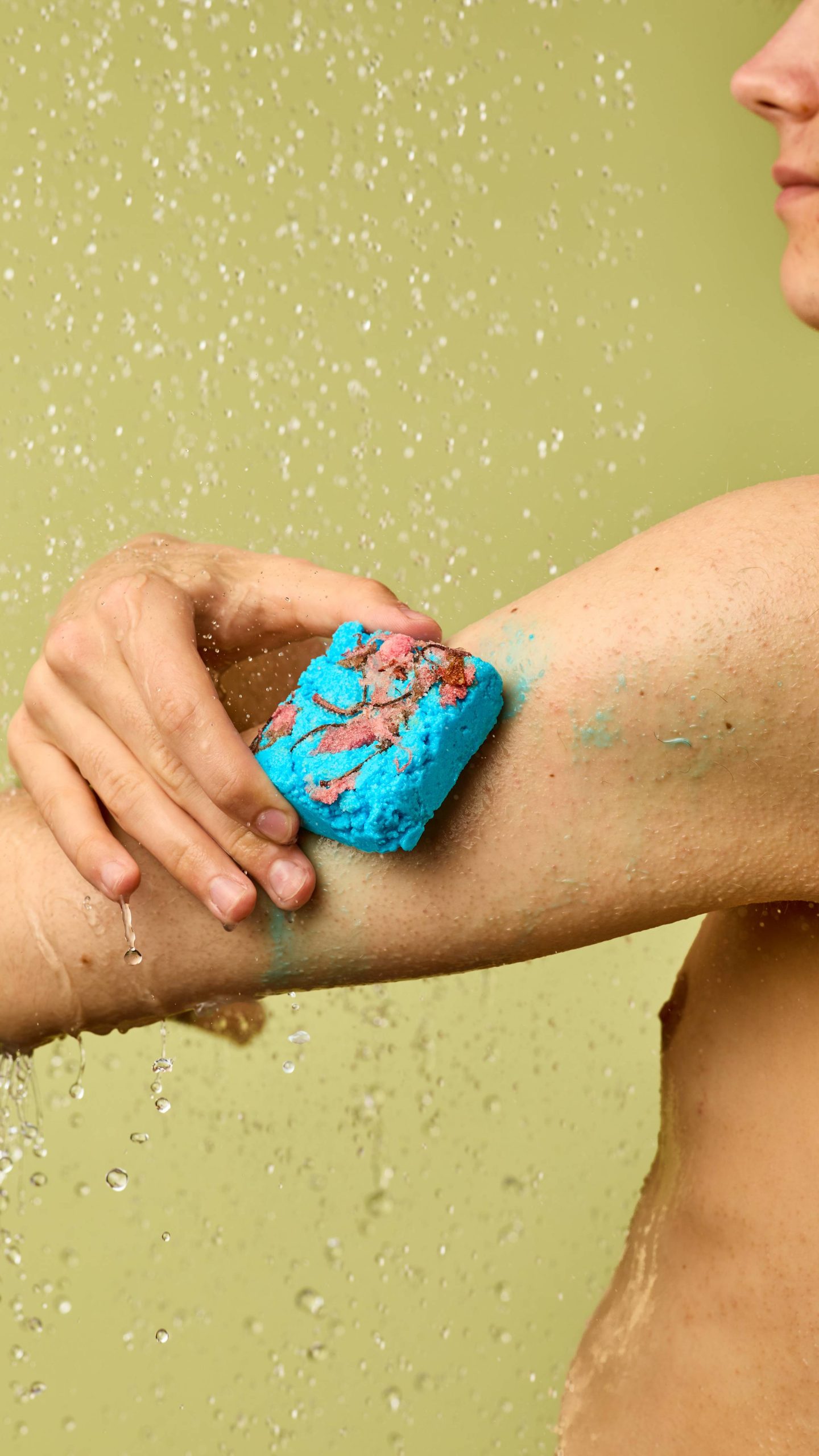 F33D13CC-6191-28E3-986B-F2264311DFEF